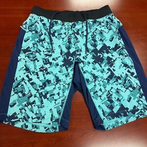 Lululemon The Short Print Swim Trunks Board Shorts sz 31 EUC